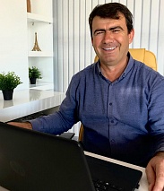 Али Риза Аксой